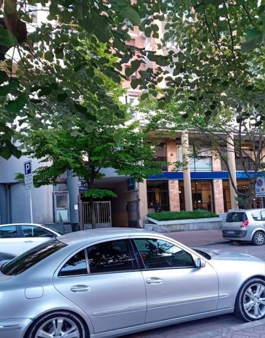 Tirana Road Blloku Area Lejlighed Eksteriør billede
